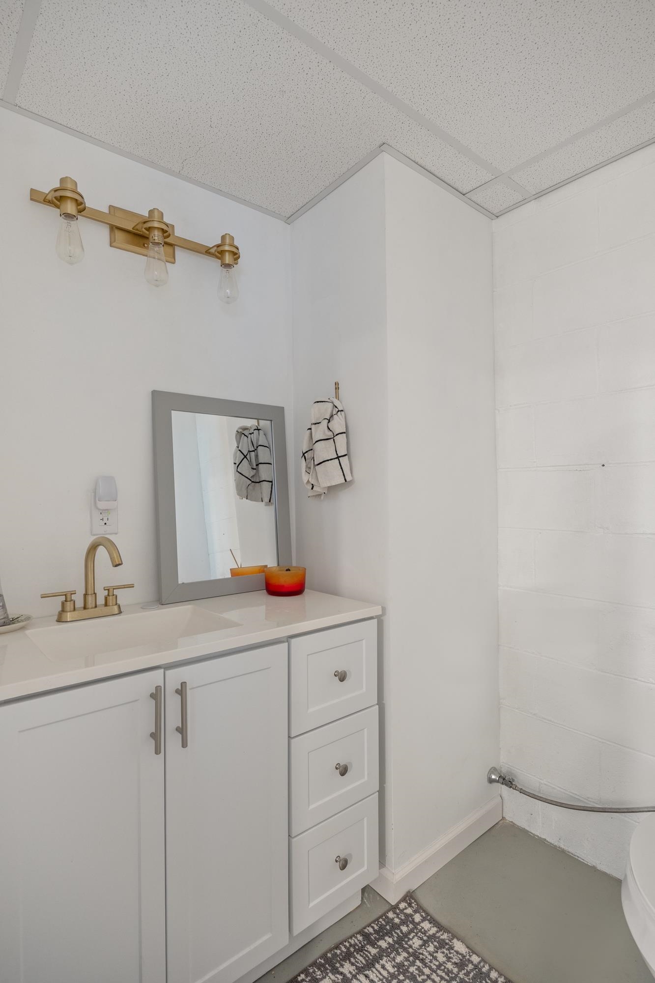 47 Cherry Street Milton, VT 05468 - Photo 34 of 40