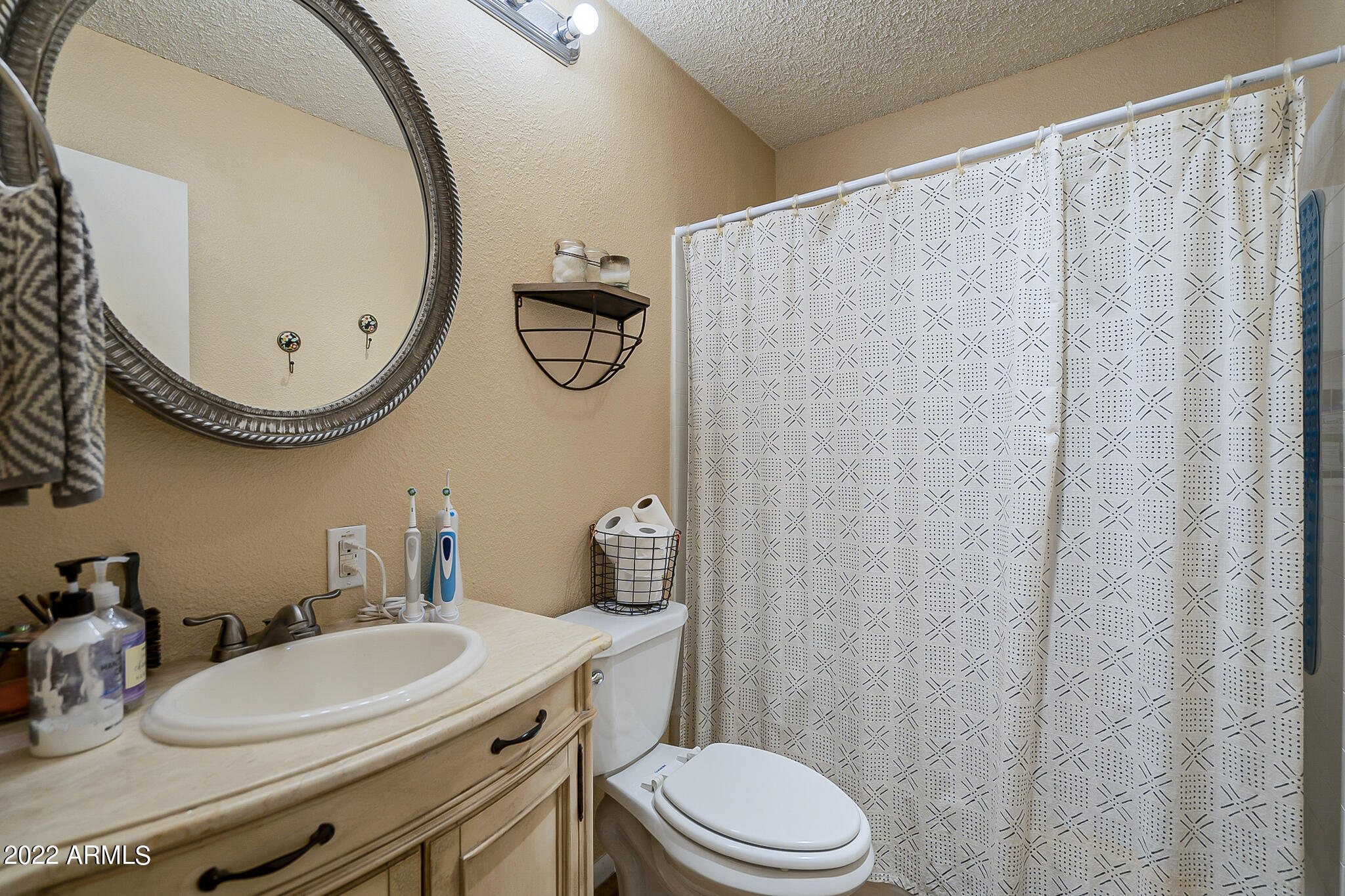 3831 West Redfield Road Phoenix, AZ 85053 - Photo 11 of 23