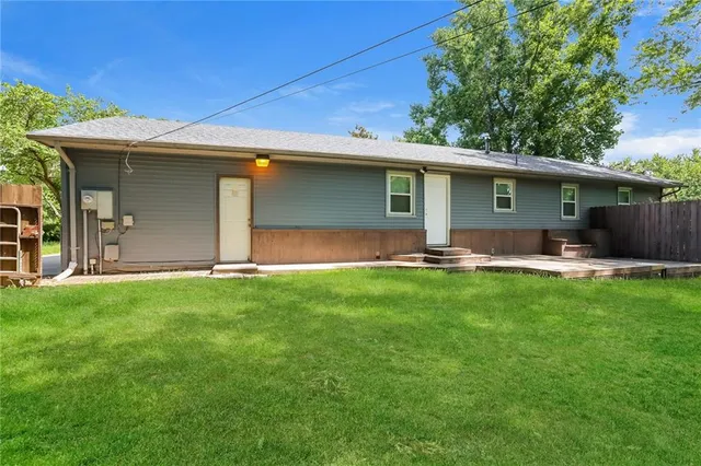 $1,950 | 2301 Northwest 87 Street, Kansas City, MO 64154