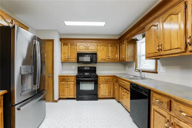 $1,950 | 2301 Northwest 87 Street, Kansas City, MO 64154