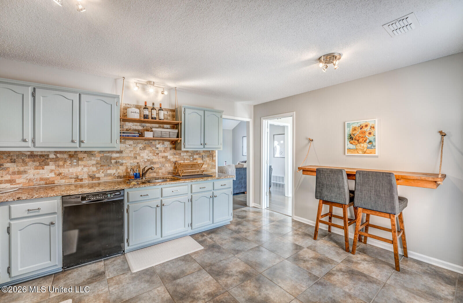 2878 Rutherford Drive Southaven, MS 38672 - Photo 14 of 37 16_DSC01134_5_6_7_8_mls