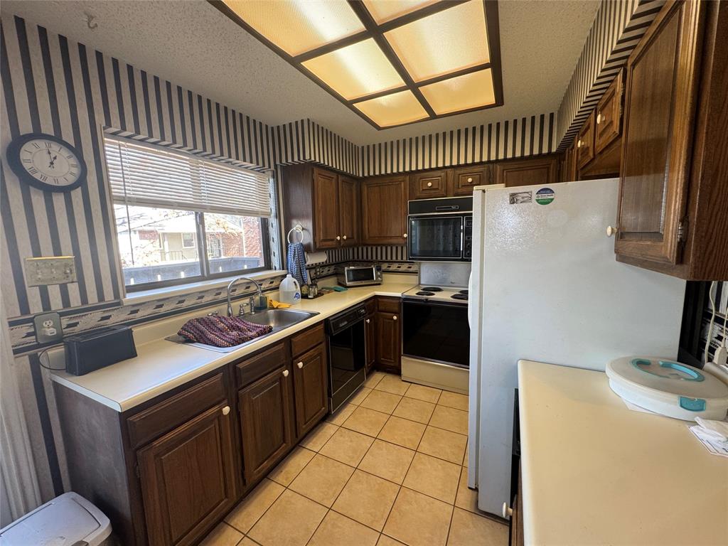 401 Pebble Way, Unit 237 Arlington, TX 76006 - Photo 12 of 22