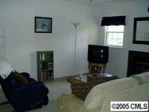 19823 Henderson Road, Unit D Cornelius, NC 28031 - Photo 4 of 8 Gallery Image 4