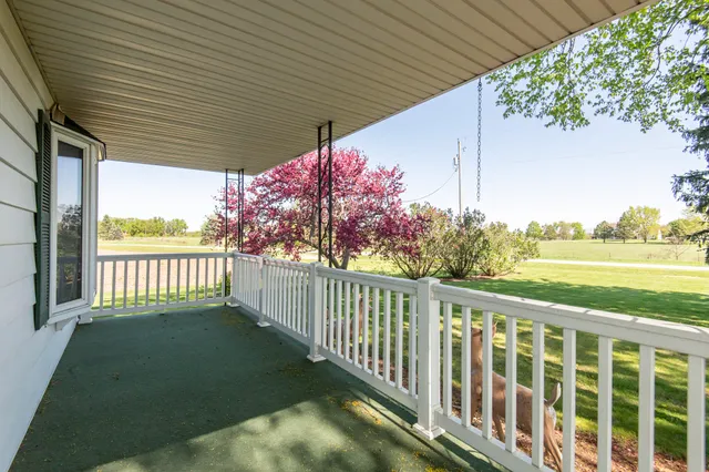 $1,800,000 | W1048 Concord Center Drive, Concord, WI 53178