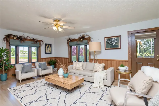 $1,800,000 | W1048 Concord Center Drive, Concord, WI 53178