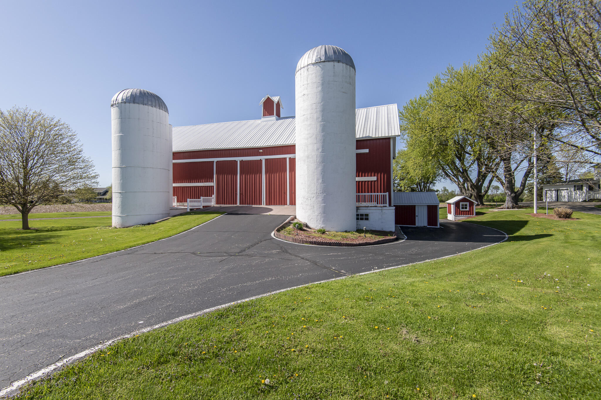 W1048 Concord Center Drive Concord, WI 53178 - Photo 3 of 31 2