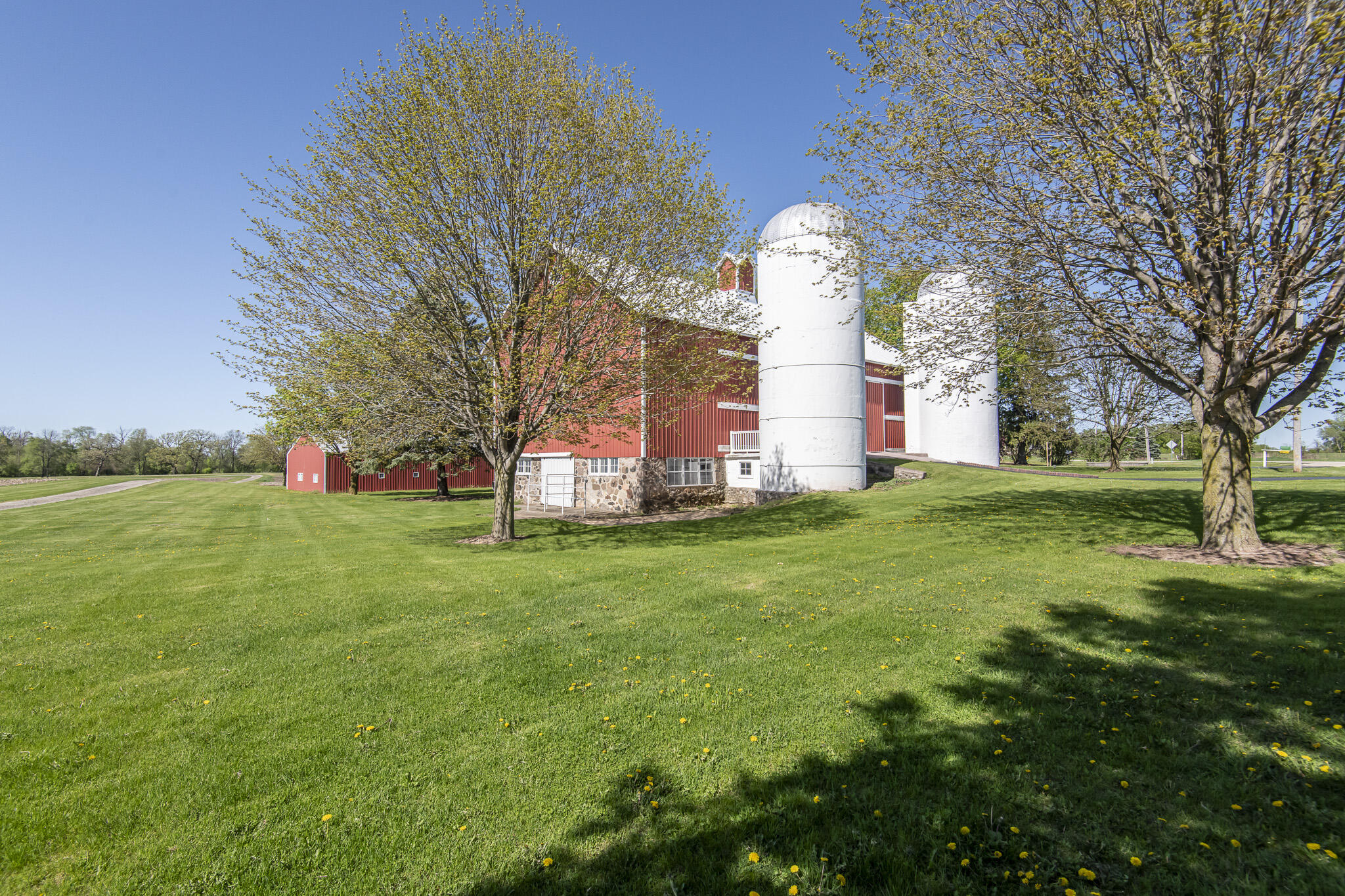 W1048 Concord Center Drive Concord, WI 53178 - Photo 5 of 31 3