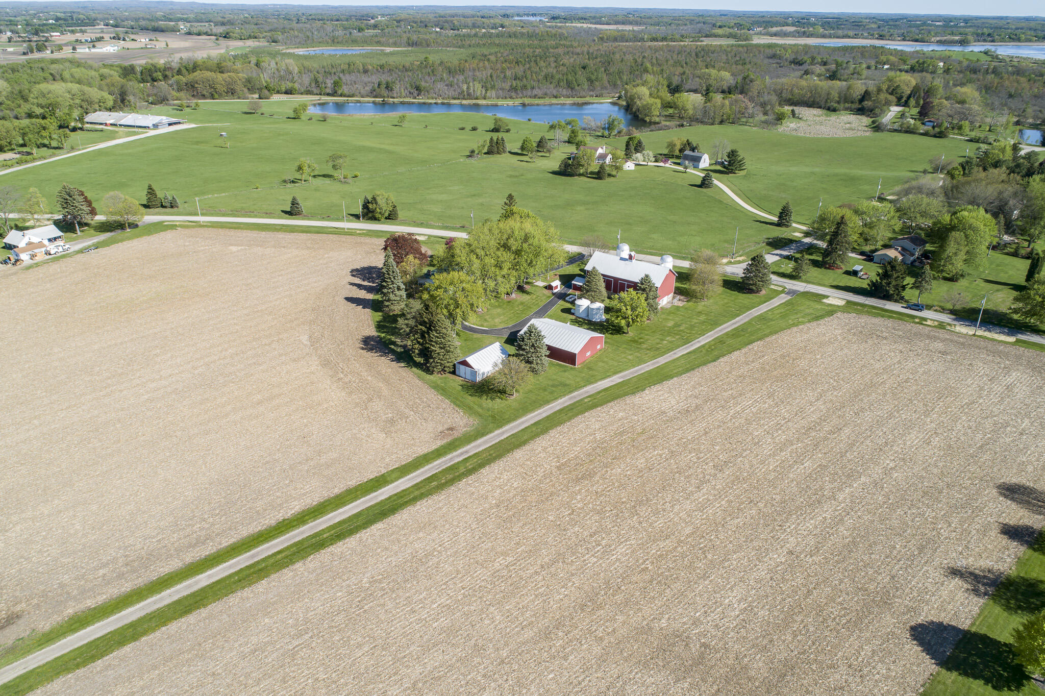 W1048 Concord Center Drive Concord, WI 53178 - Photo 8 of 31 6