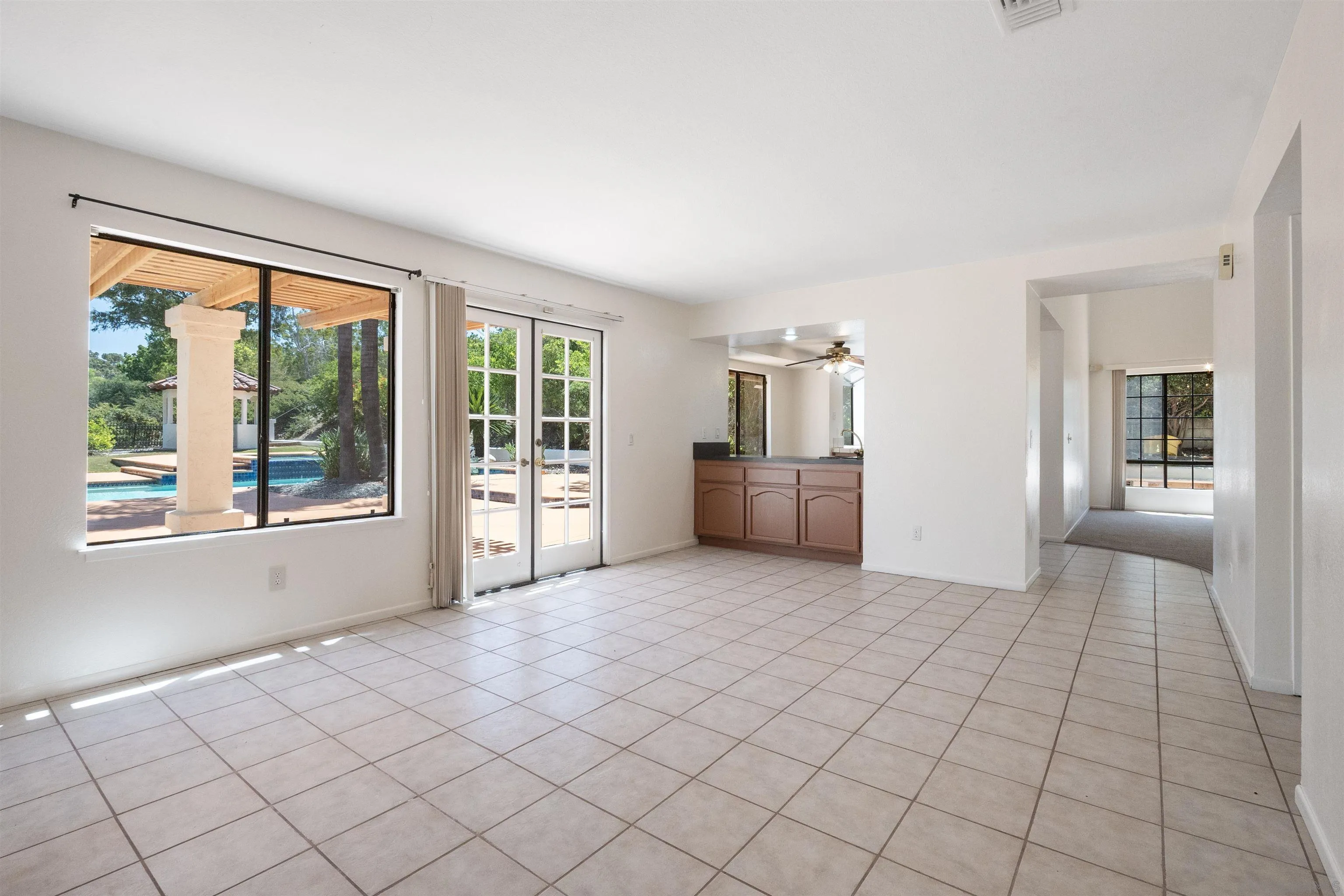 16205 Via Embeleso San Diego, CA 92128 - Photo 12 of 37