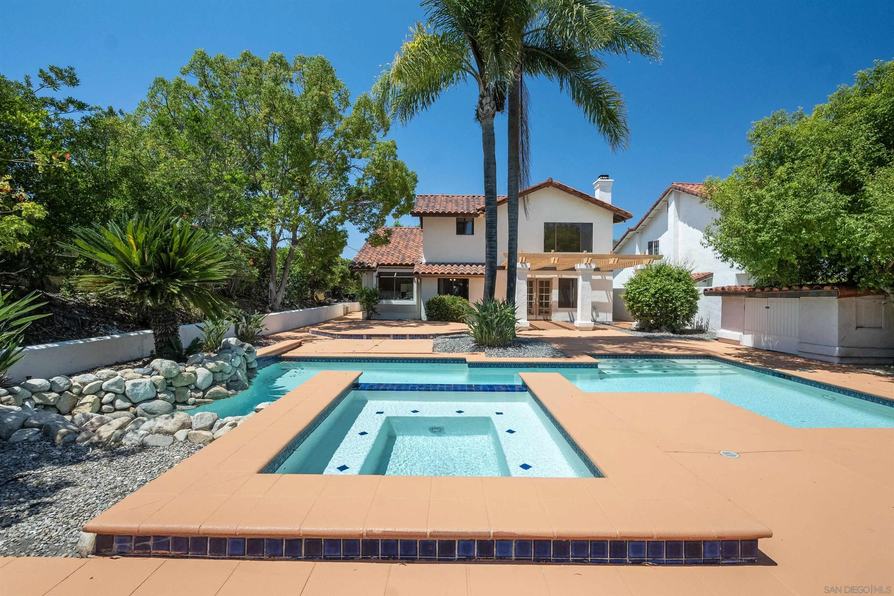 16205 Via Embeleso San Diego, CA 92128 - Photo 32 of 37