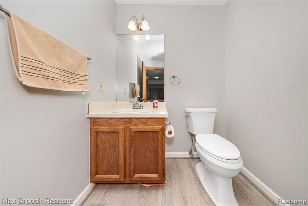 264 Meadow Bridge Drive Rochester, MI 48307 - Photo 13 of 30