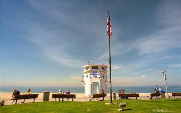 $3,150 | 327 3rd Street, Unit B, Laguna Beach, CA 92651