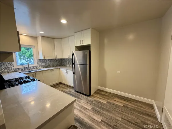 $3,150 | 327 3rd Street, Unit B, Laguna Beach, CA 92651