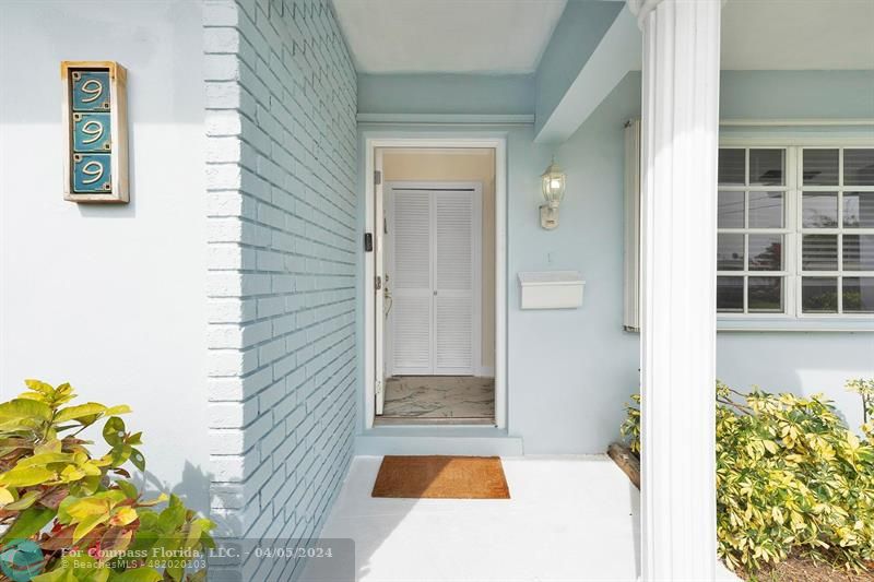 999 Southeast 6th Ter  