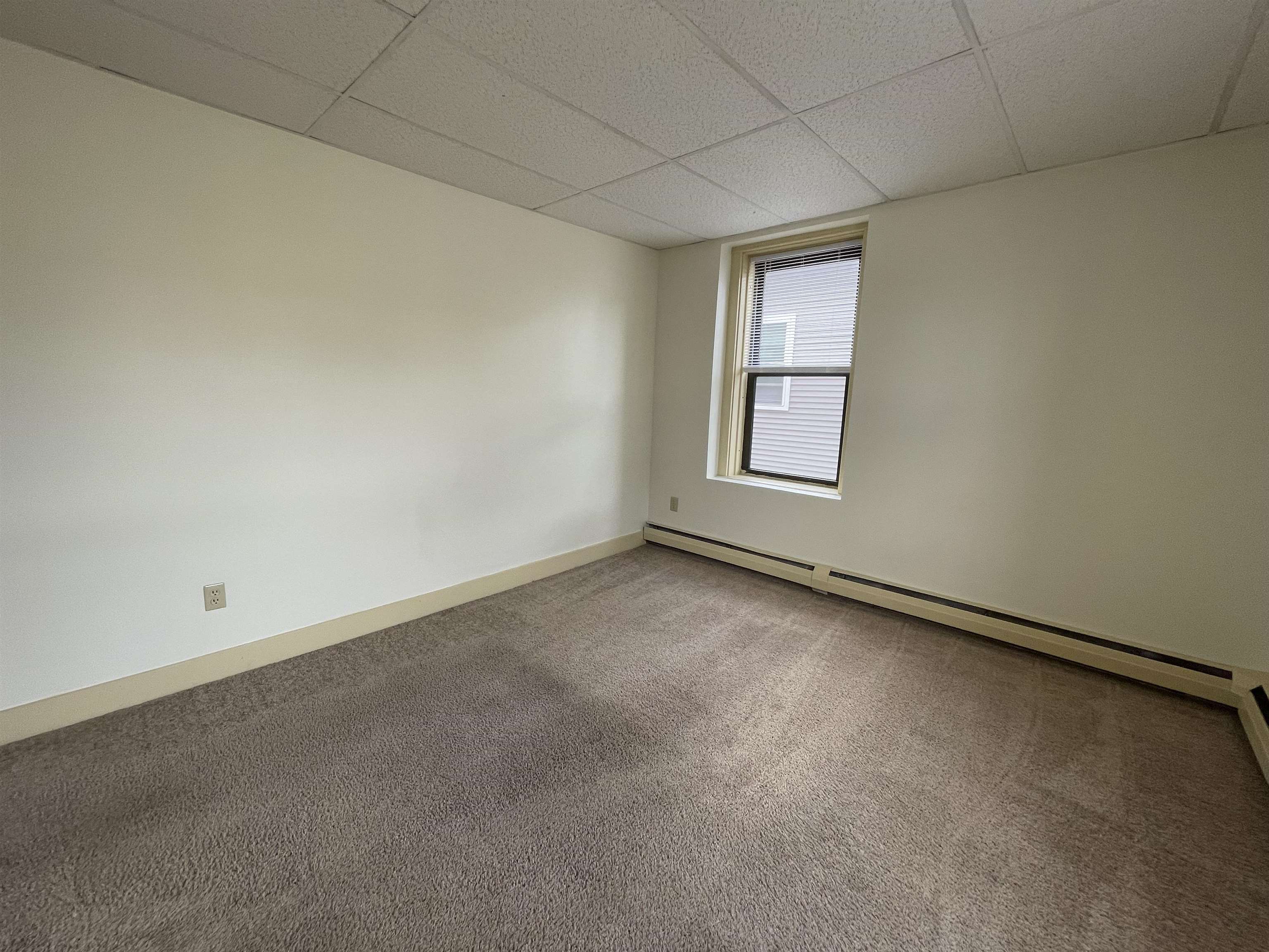 610 Union Street, Unit 301 Manchester, NH 03104 - Photo 20 of 34