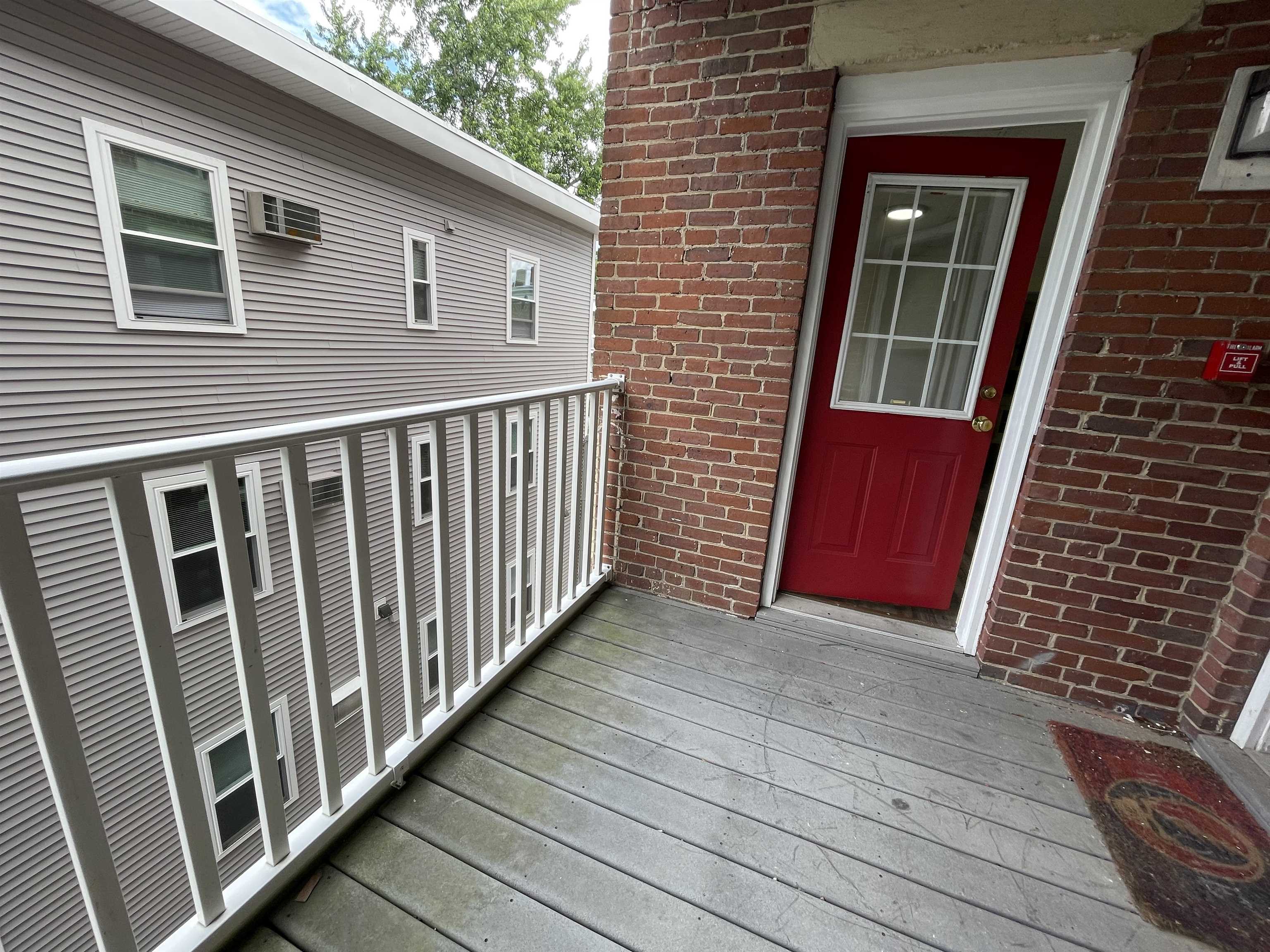 610 Union Street, Unit 301 Manchester, NH 03104 - Photo 25 of 34