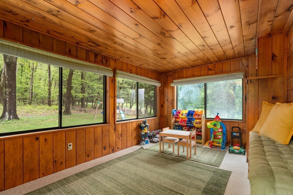 369 Central Turnpike Sutton, MA 01590 - Photo 12 of 20