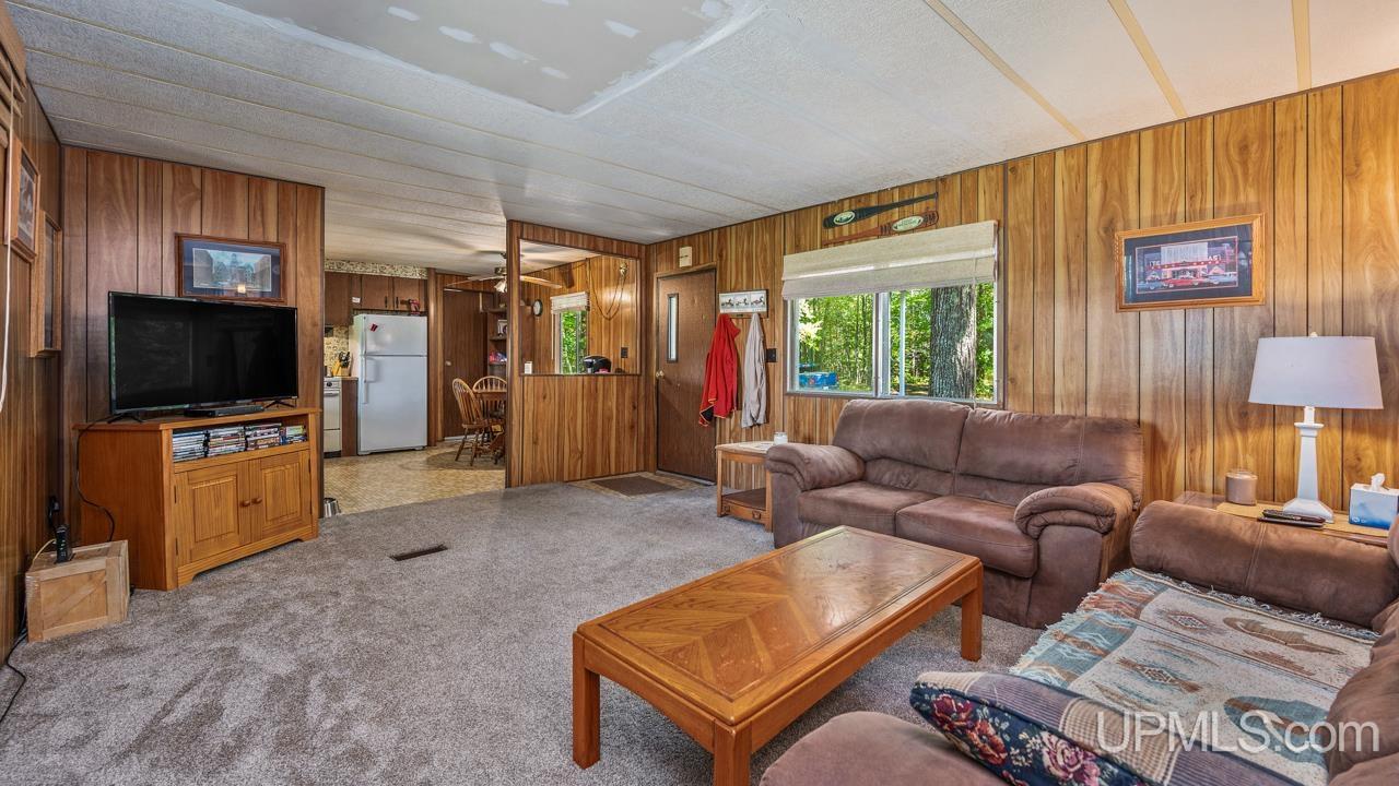 8923 25 Rd Garden Garden, MI 49835 - Photo 9 of 21