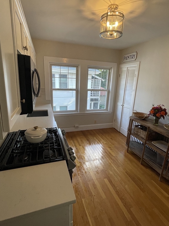 17 Laurel Road, Unit 2 Milton, MA 02186 - Photo 10 of 31