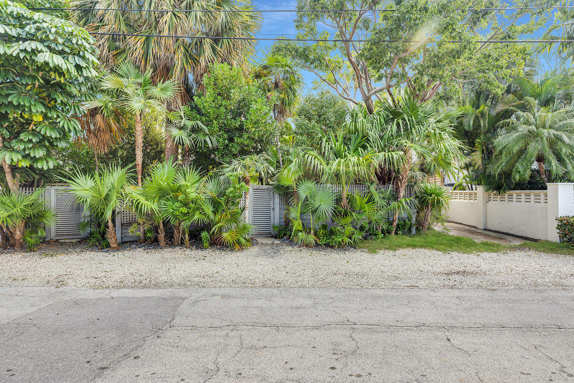 1712 Laird Street Key West, FL 33040 - Photo 6 of 43 virtual-tour-361070-05