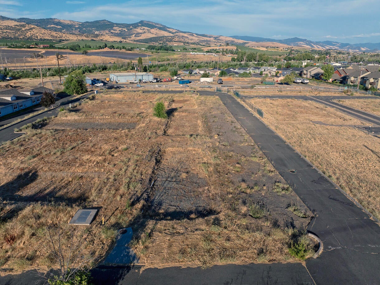 Suncrest Road Talent, OR 97540 - Photo 10 of 22 DJI_20250719194435_0362_D copy