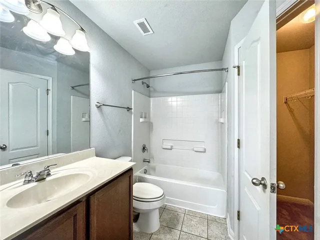 $945 | 340 Perry Street, Unit GARAGE APARTMENT, San Marcos, TX 78666