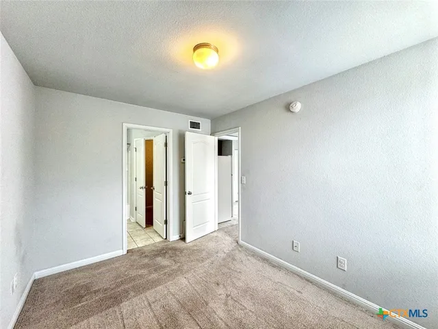 $945 | 340 Perry Street, Unit GARAGE APARTMENT, San Marcos, TX 78666