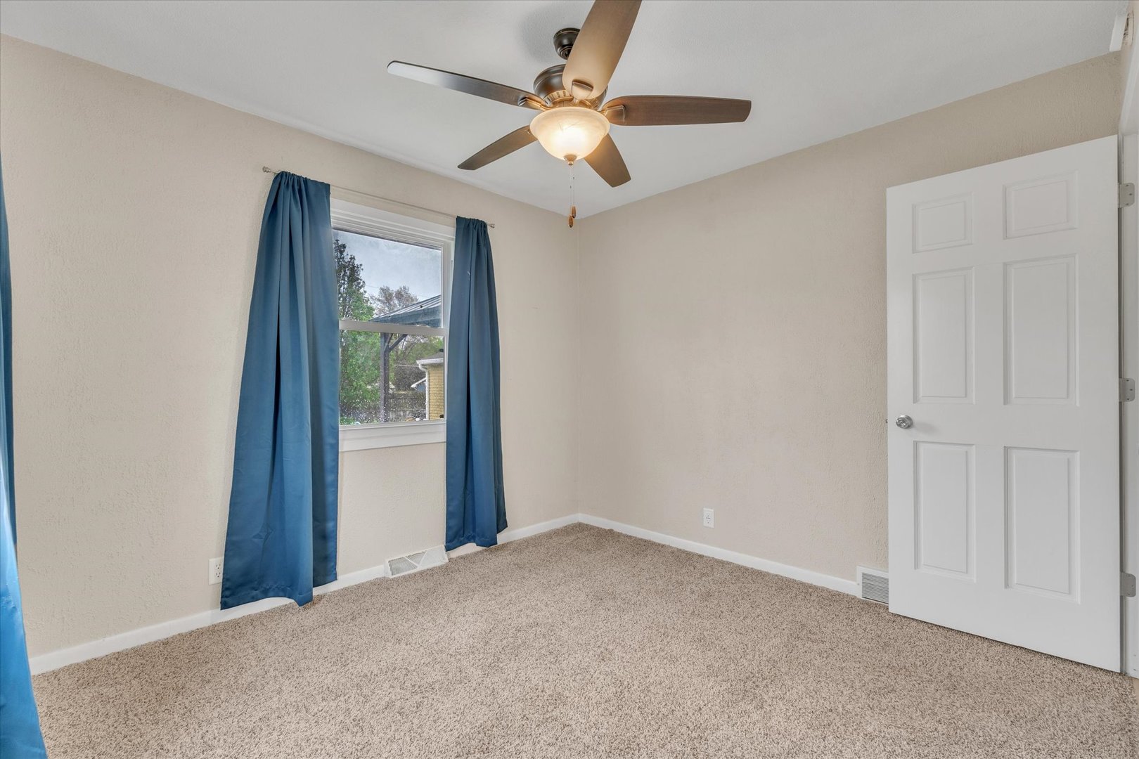 603 12th Avenue Hampton, IL 61256 - Photo 15 of 42