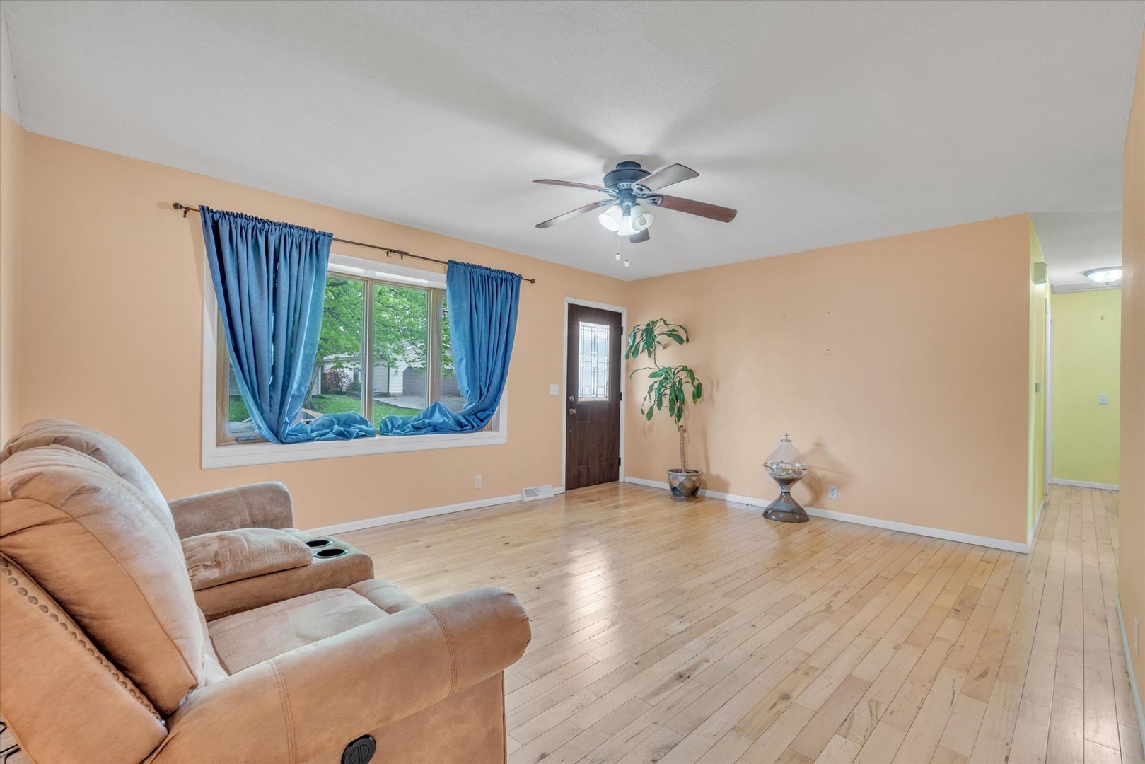 603 12th Avenue Hampton, IL 61256 - Photo 5 of 42