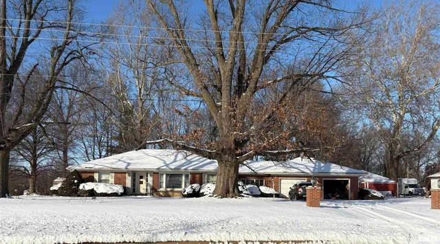 $100,000 | 1038 East Morton Avenue, Jacksonville, IL 62650