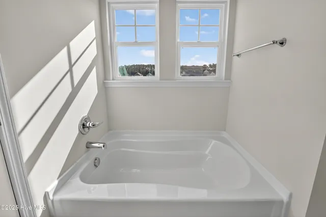 $328,900 | 304 Cotton Hl Place, Unit LOT 110, Hubert, NC 28539