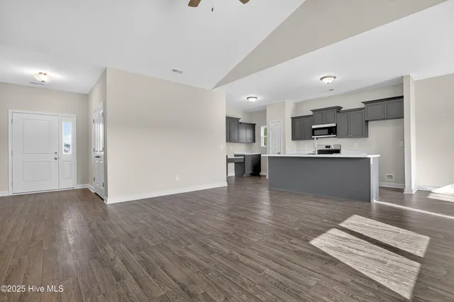 $328,900 | 304 Cotton Hl Place, Unit LOT 110, Hubert, NC 28539