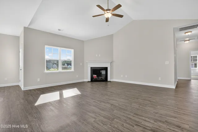 $328,900 | 304 Cotton Hl Place, Unit LOT 110, Hubert, NC 28539