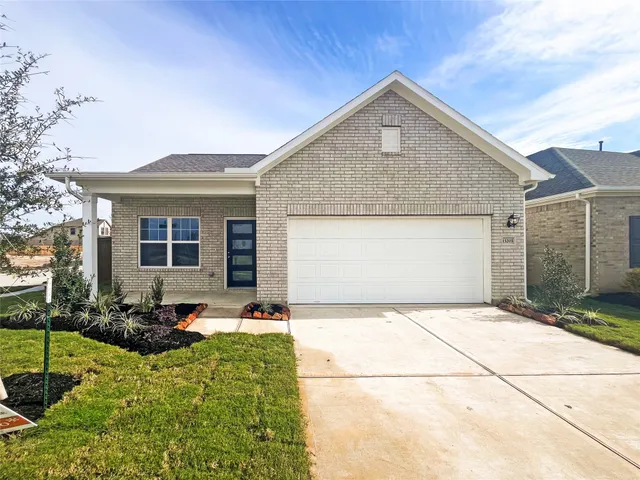 $291,990 | 13203 Hayden Peak Drive, Iowa Colony, TX 77583