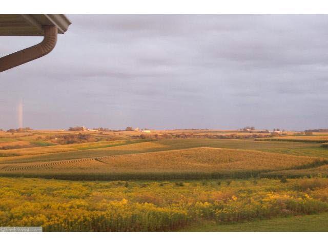 N5052 County Road East Prescott, WI 54021 - Photo 7 of 16 Gallery Image 7