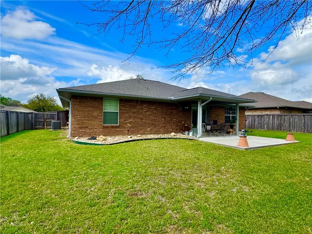 $249,900 | 203 Oakwood Drive, Mexia, TX 76667