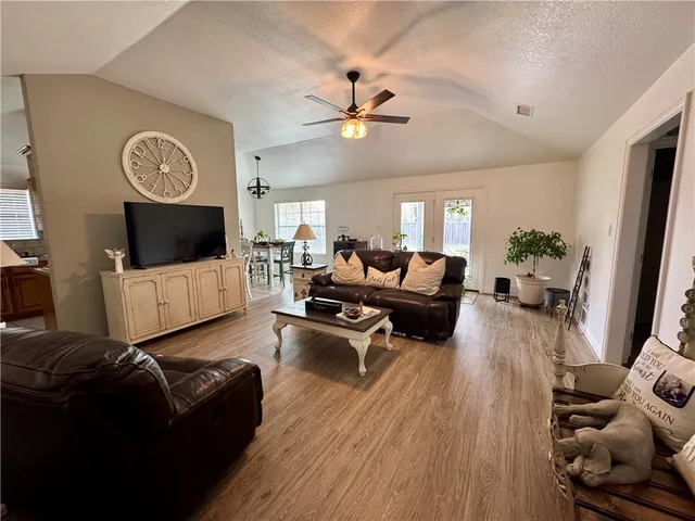 $249,900 | 203 Oakwood Drive, Mexia, TX 76667