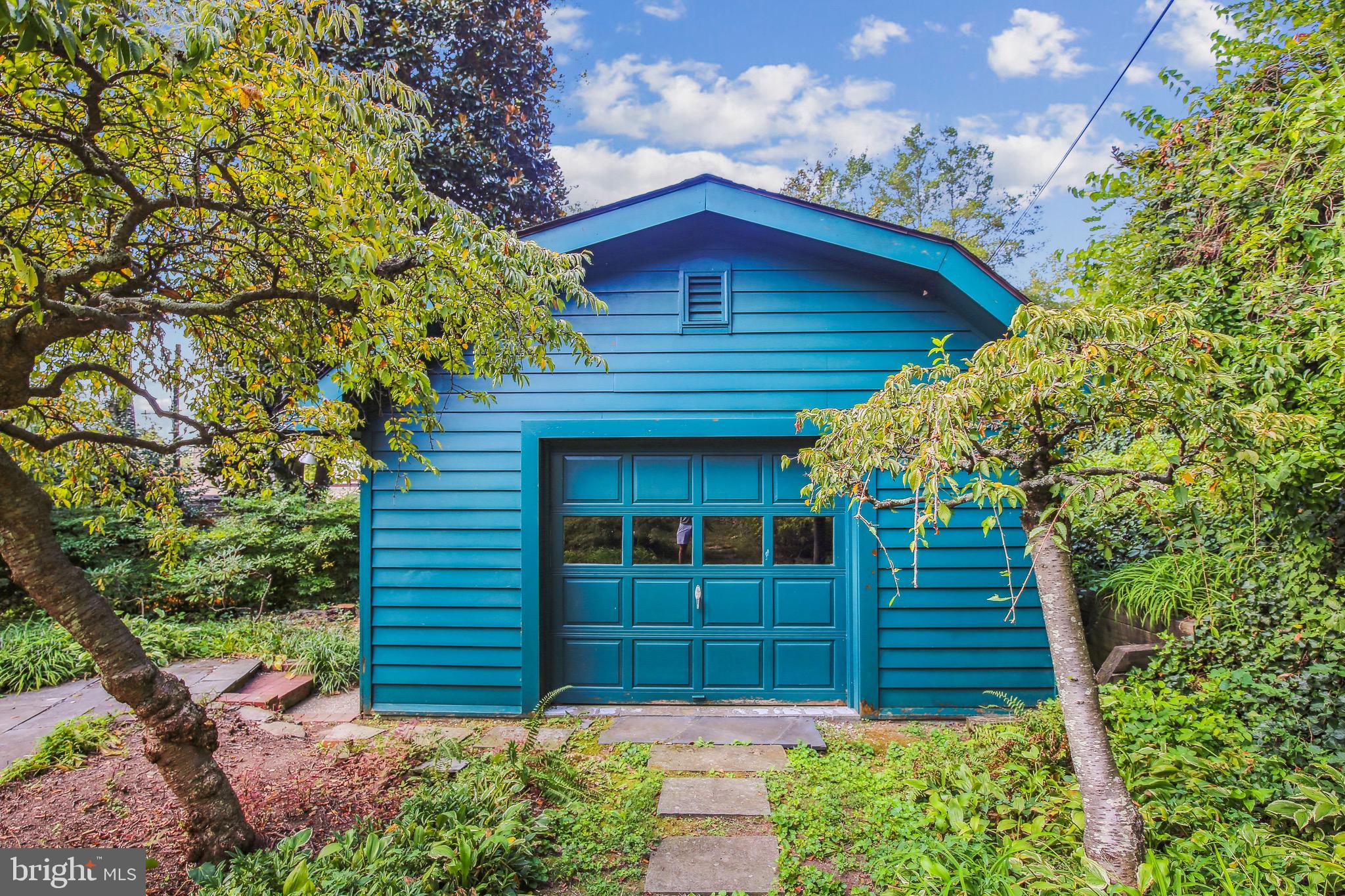 4531 Q Place Northwest Washington, DC 20007 - Photo 31 of 58 Garage accèss from year yard