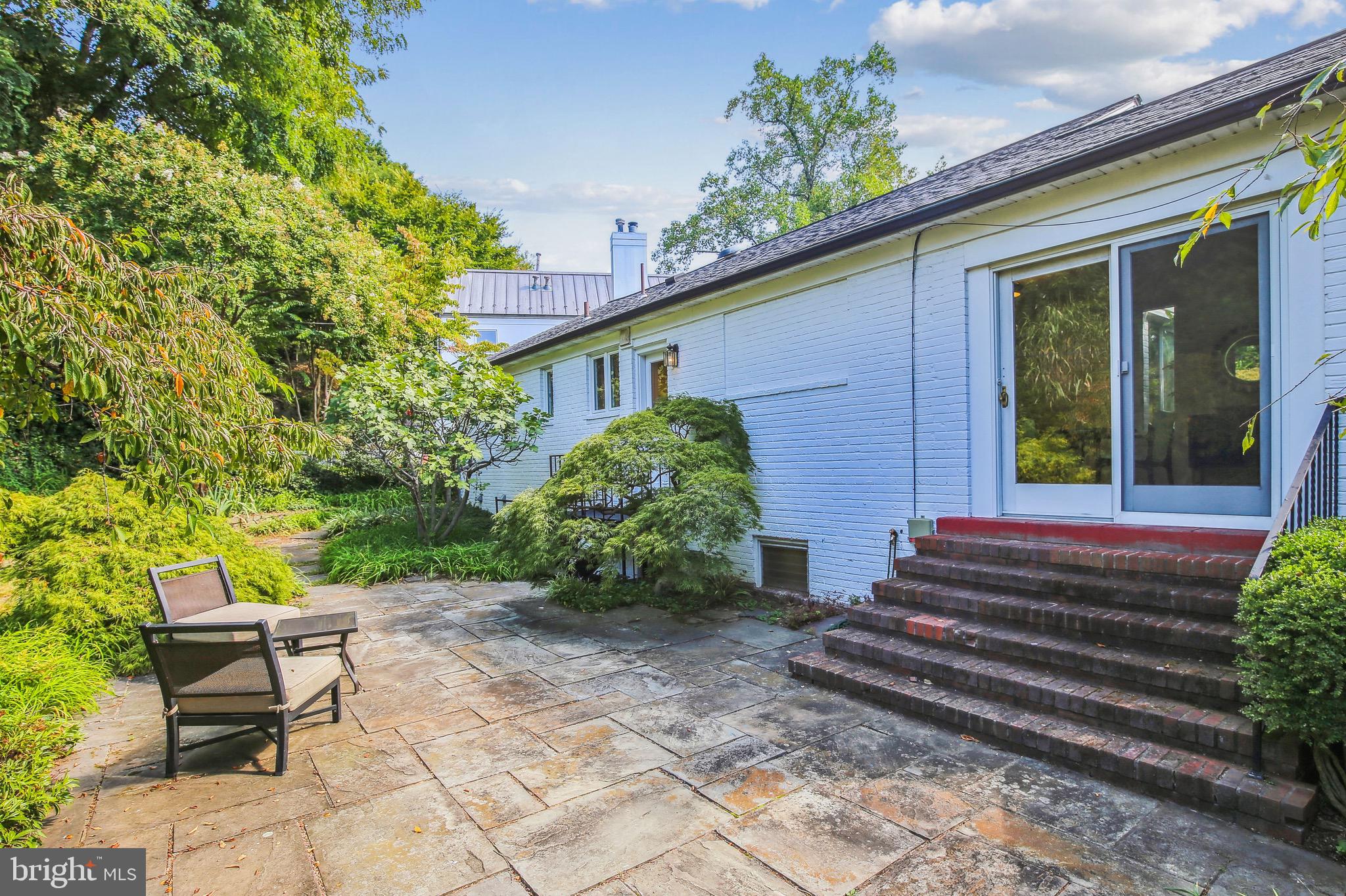 4531 Q Place Northwest Washington, DC 20007 - Photo 40 of 58 Stairs from Dining Room to Patio level