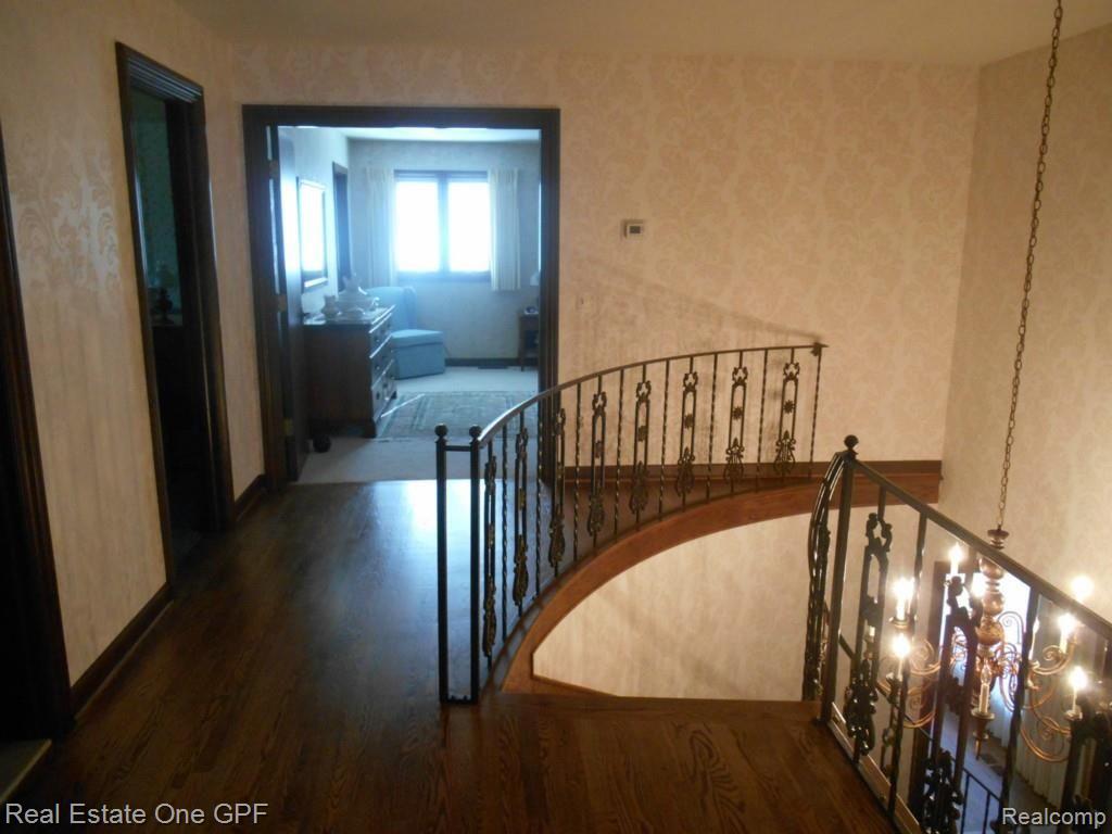 736 Bedford Road Grosse Pointe, MI 48230 - Photo 20 of 25 20 DSCN1282.jpg