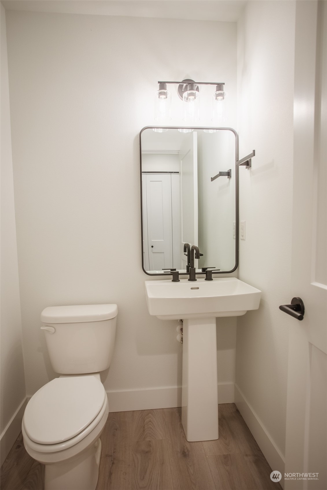 14040 Southeast 200th Street Renton, WA 98058 - Photo 21 of 23 Gallery Image 21