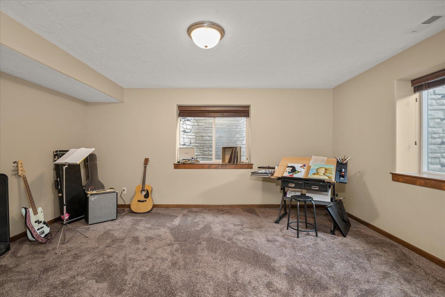 17607 East Daystar Road Spokane Valley, WA 99016 - Photo 28 of 38 Gallery Image 28