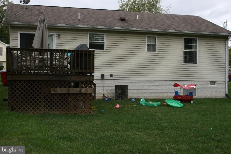 504 North Forrest Street Ranson, WV 25438 - Photo 3 of 8 Back yard