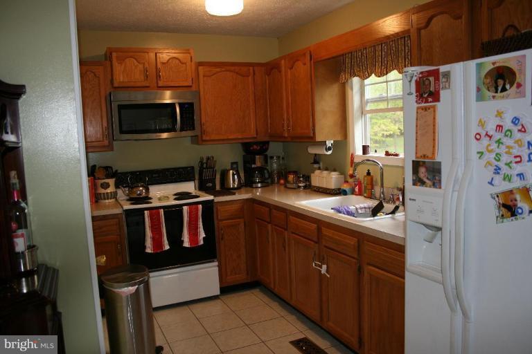 504 North Forrest Street Ranson, WV 25438 - Photo 6 of 8 Kitchen