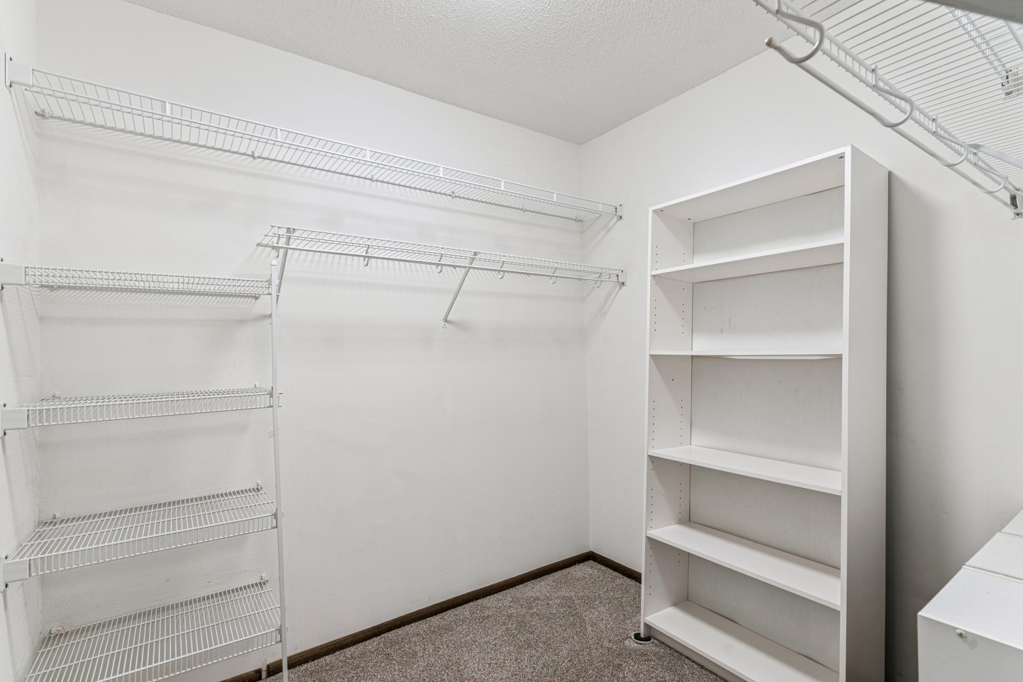 8441 Irwin Road, Unit 110 Bloomington, MN 55437 - Photo 18 of 32