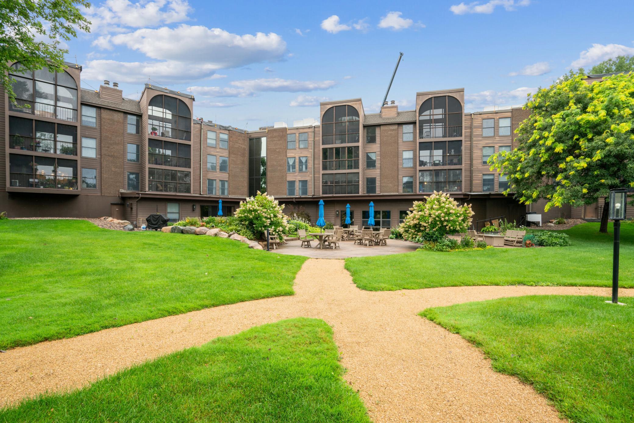 8441 Irwin Road, Unit 110 Bloomington, MN 55437 - Photo 6 of 32