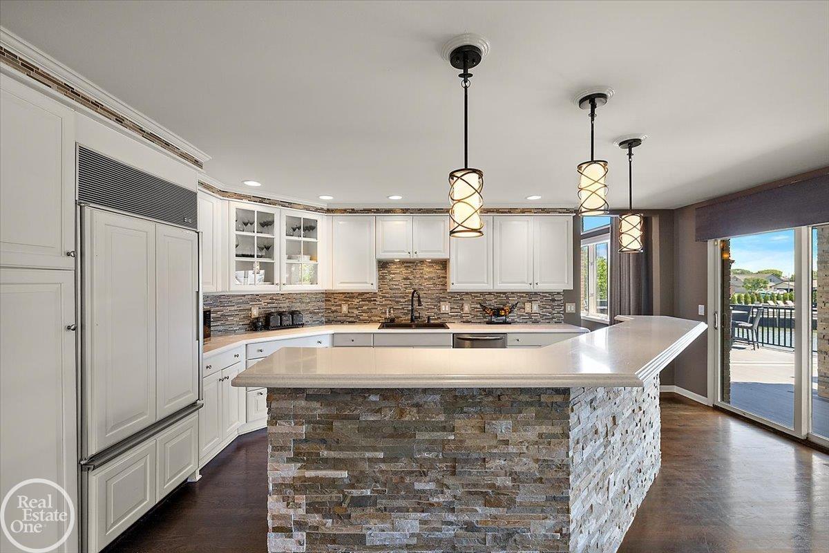 49572 Compass Point Drive New Baltimore, MI 48047 - Photo 16 of 76