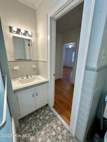 $1,600 | 101 South Main Street, Bath, NC 27808