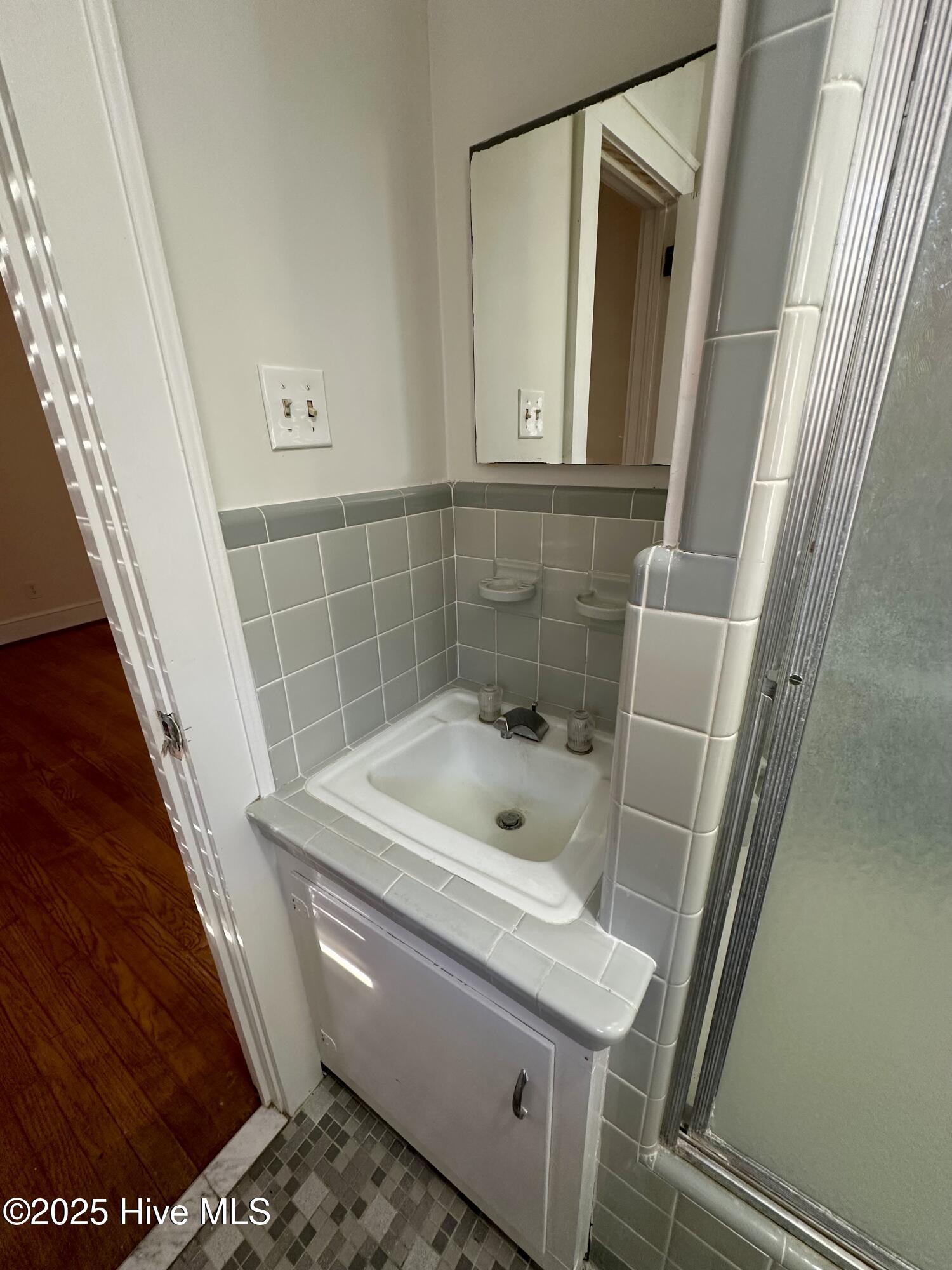 101 South Main Street Bath, NC 27808 - Photo 17 of 26 Main Bath2