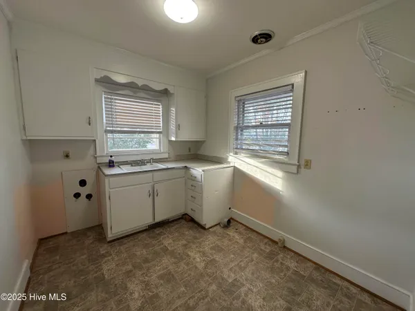 $1,600 | 101 South Main Street, Bath, NC 27808